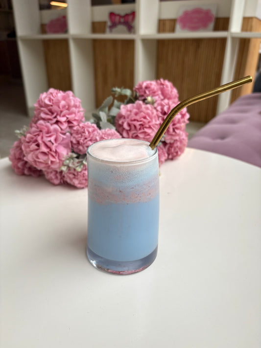 Hojicha Latte with Strawberry Foam