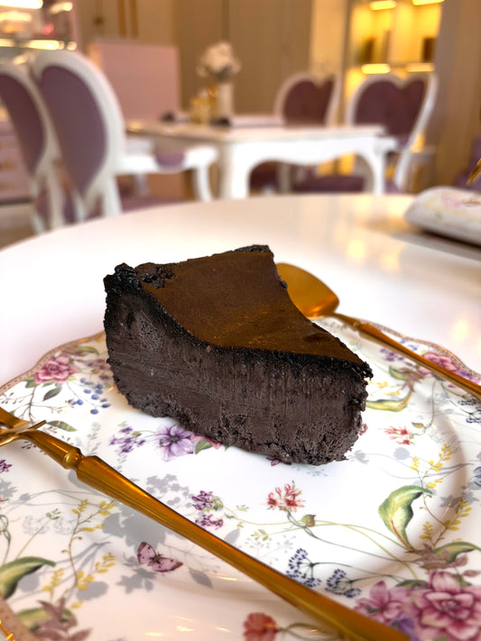 Noir Basque Cheesecake